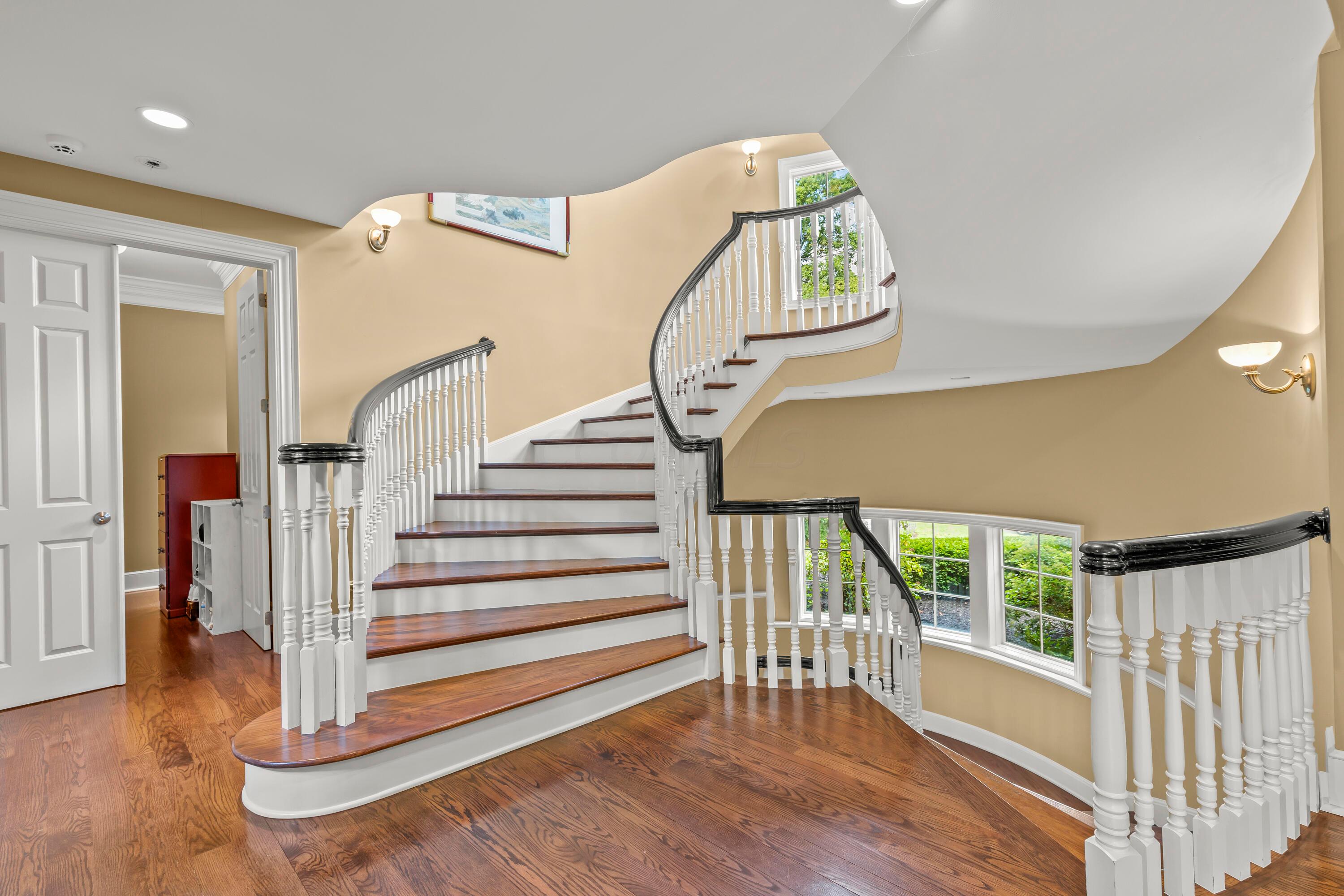 Upper Arlington, Ohio, 43220, United States, 7 Bedrooms Bedrooms, ,7 BathroomsBathrooms,Residential,Active,1748798