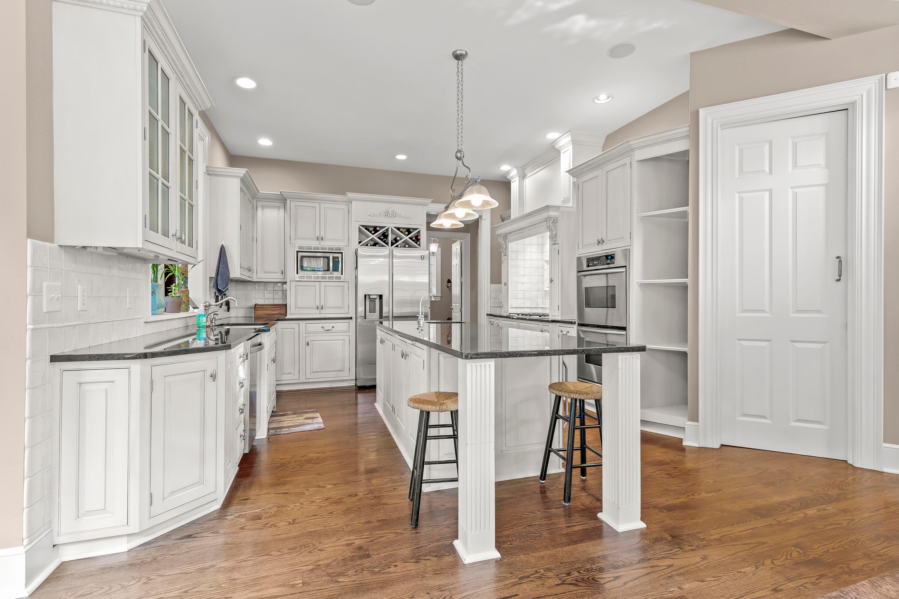 Upper Arlington, Ohio, 43220, United States, 7 Bedrooms Bedrooms, ,7 BathroomsBathrooms,Residential,Active,1748798