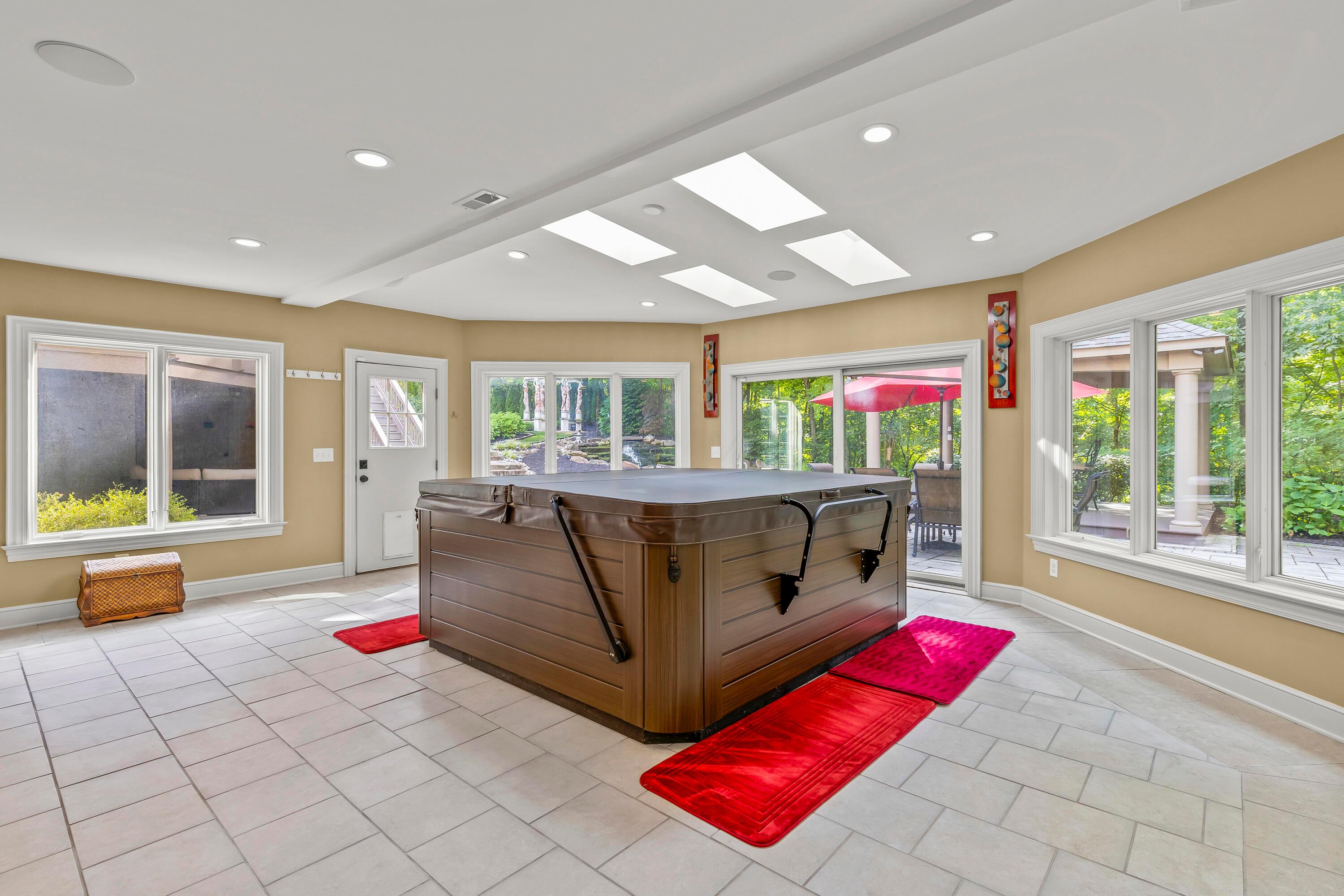 Upper Arlington, Ohio, 43220, United States, 7 Bedrooms Bedrooms, ,7 BathroomsBathrooms,Residential,Active,1748798