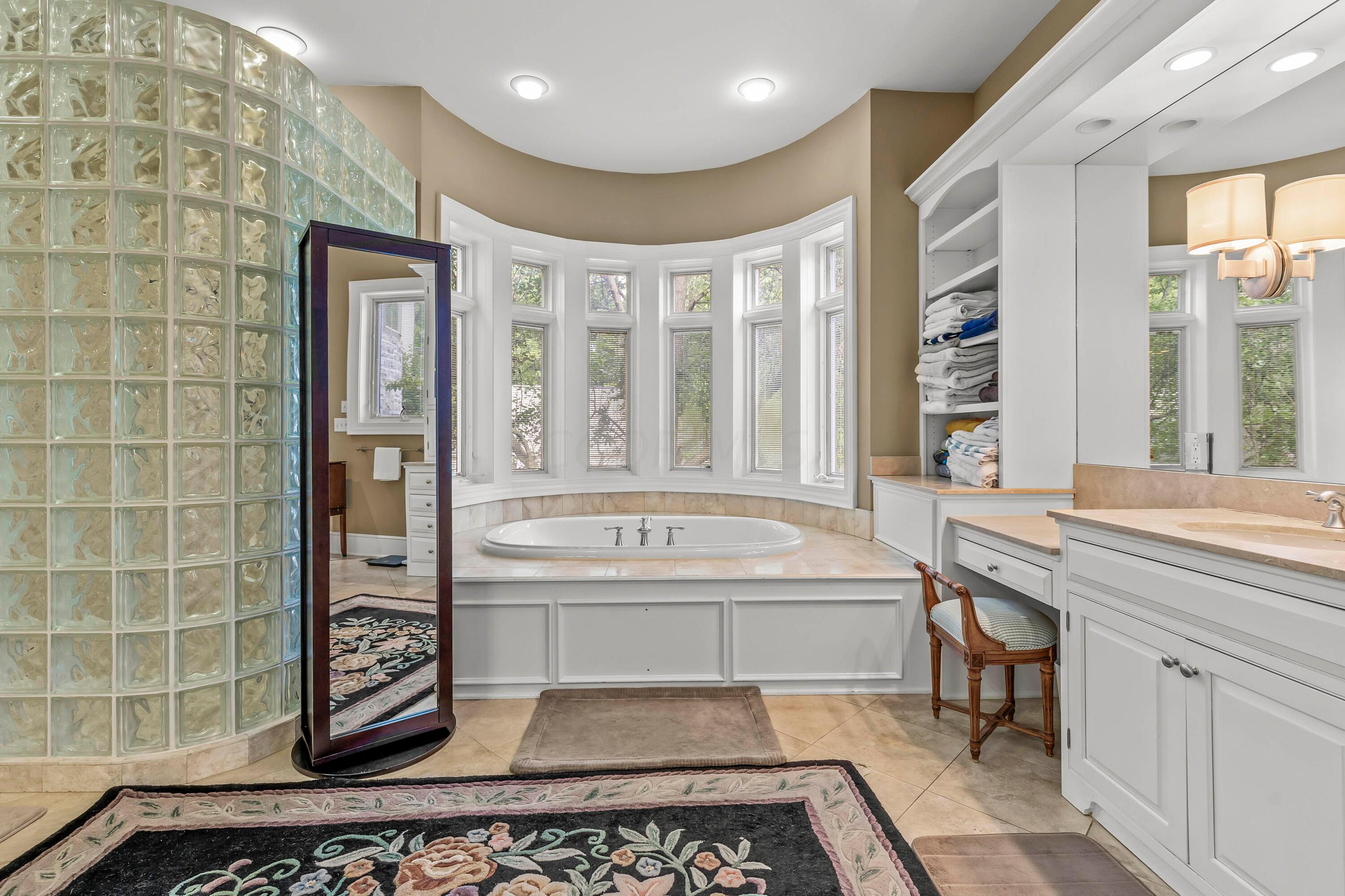 Upper Arlington, Ohio, 43220, United States, 7 Bedrooms Bedrooms, ,7 BathroomsBathrooms,Residential,Active,1748798
