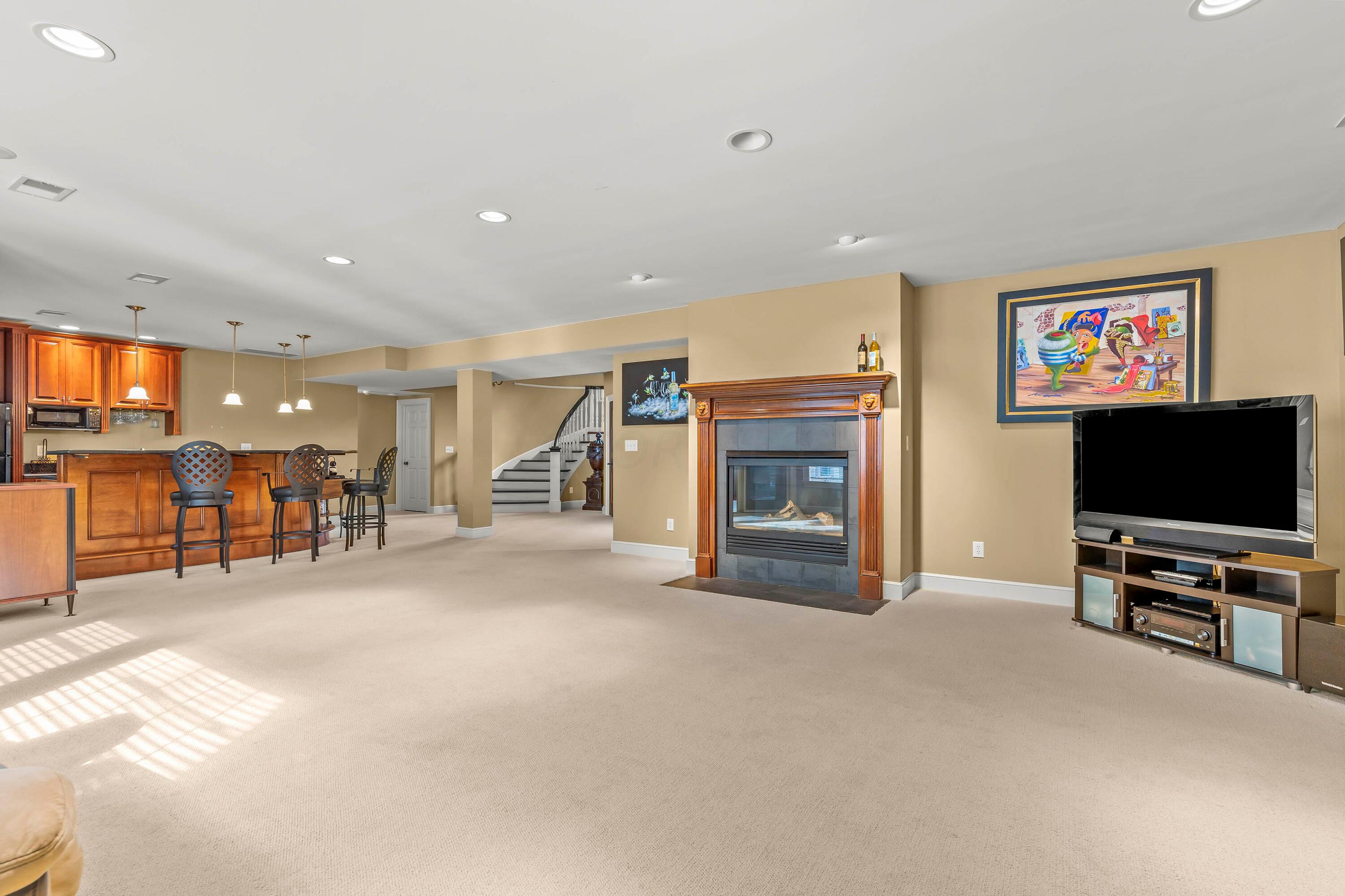 Upper Arlington, Ohio, 43220, United States, 7 Bedrooms Bedrooms, ,7 BathroomsBathrooms,Residential,Active,1748798
