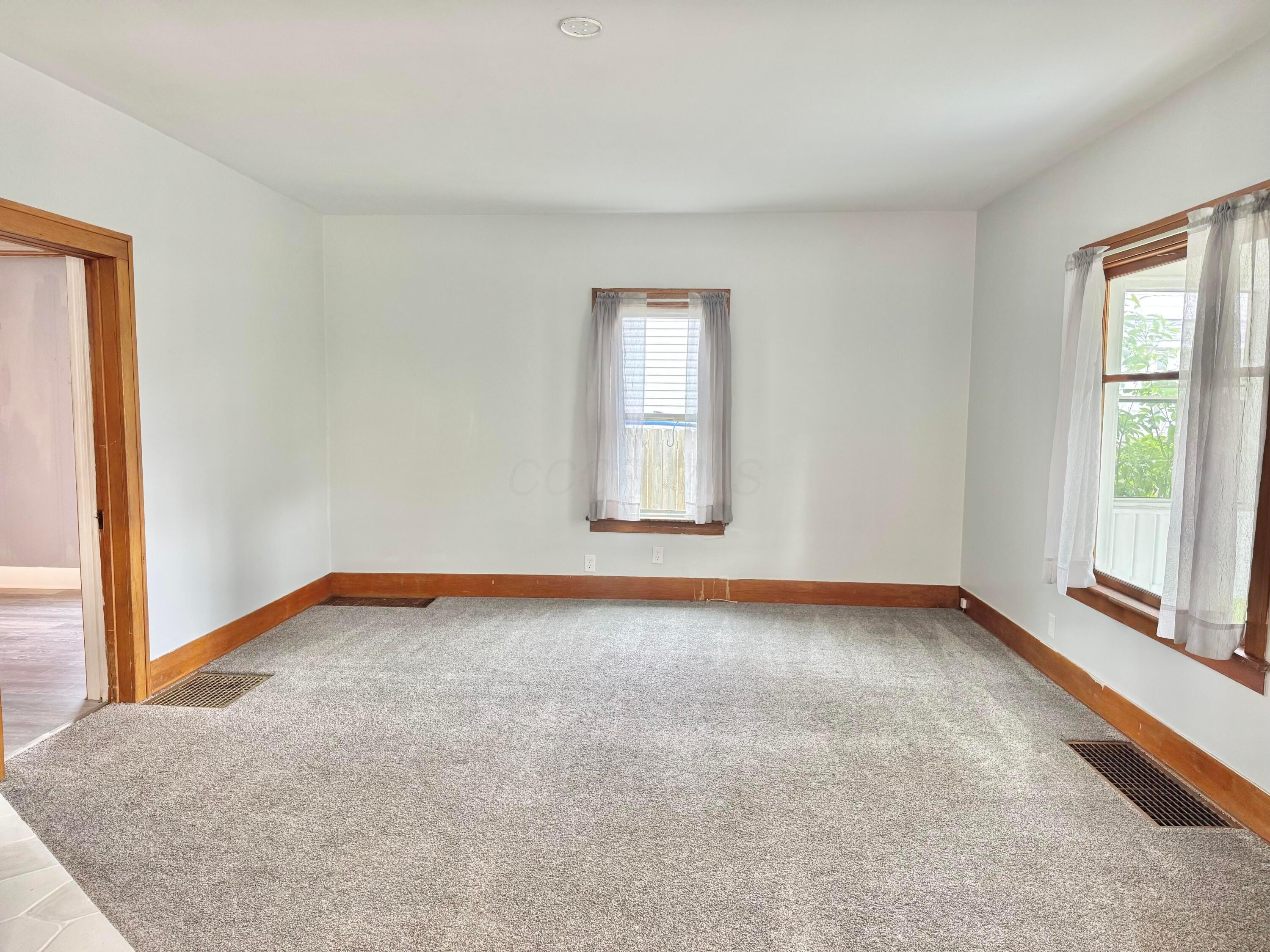 320 W Main Street, Crestline, Ohio image 7