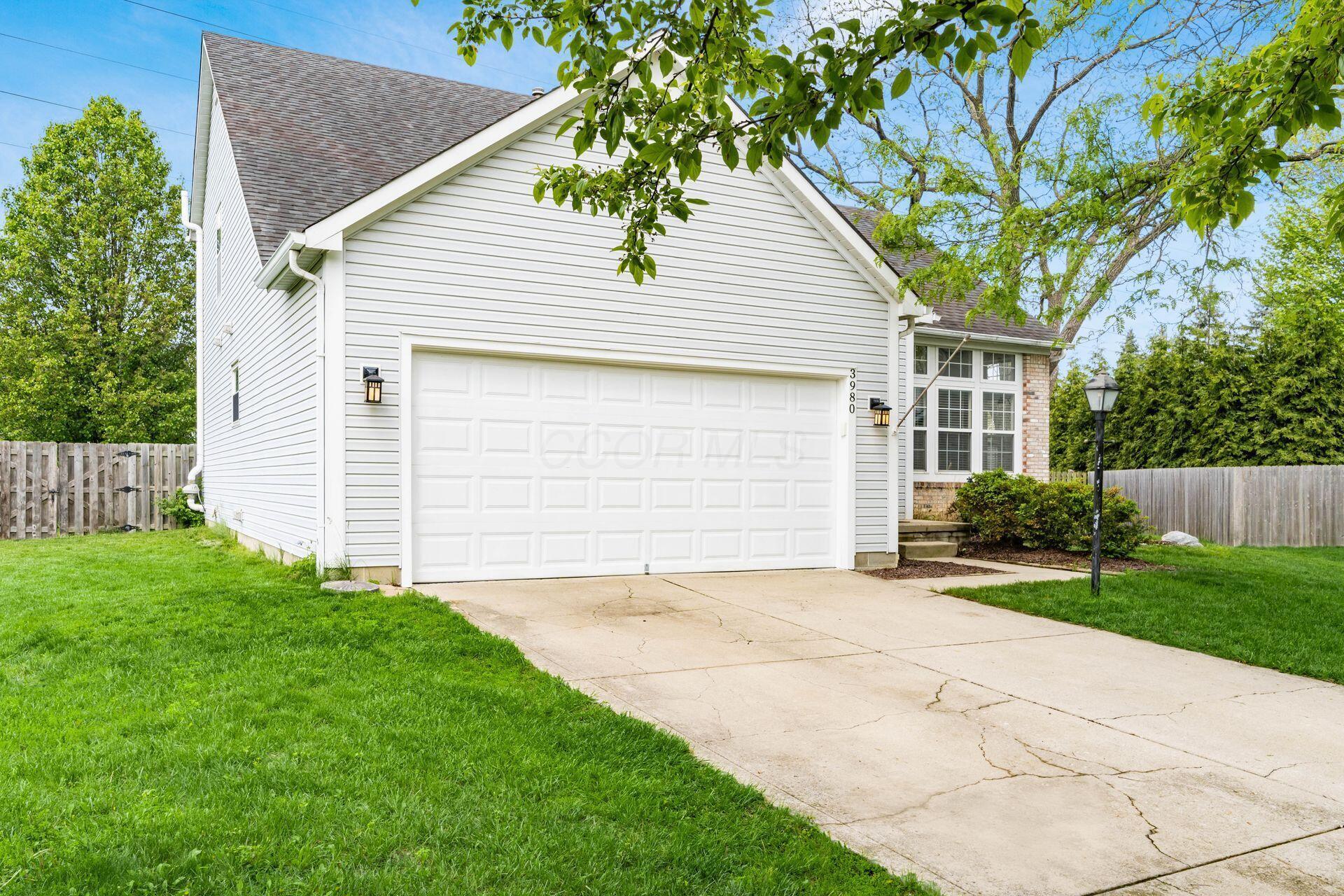 3980 Thims Court, Hilliard, Ohio image 2