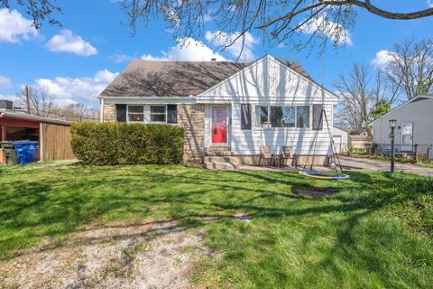 Photo of 1172 Matthias Drive, Columbus, OH 43224 (MLS # 226011411)