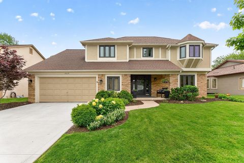 Photo of 1439 Buckpoint Lane, Worthington, OH 43085 (MLS # 226018610)