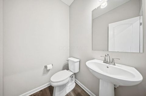 Tiny photo for 6014 Honey Farm Way, Grove City, OH 43123 (MLS # 226014507)