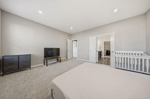 Tiny photo for 6014 Honey Farm Way, Grove City, OH 43123 (MLS # 226014507)