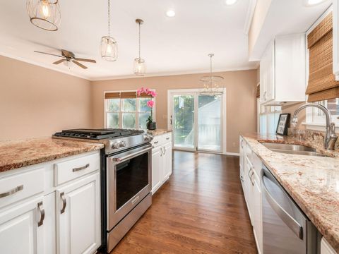 Tiny photo for 2455 Dale Avenue, Columbus, OH 43209 (MLS # 225042110)