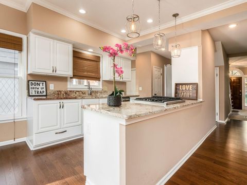 Tiny photo for 2455 Dale Avenue, Columbus, OH 43209 (MLS # 225042110)