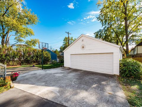 Tiny photo for 2455 Dale Avenue, Columbus, OH 43209 (MLS # 225042110)