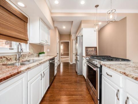 Tiny photo for 2455 Dale Avenue, Columbus, OH 43209 (MLS # 225042110)