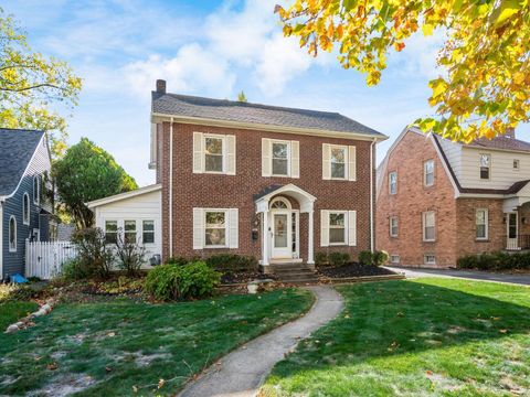 Photo of 2455 Dale Avenue, Columbus, OH 43209 (MLS # 225042110)