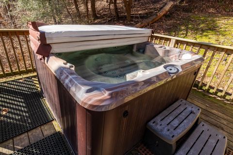 Tiny photo for 18591 Hockman Road, Rockbridge, OH 43149 (MLS # 226007046)