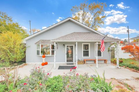 Photo of 443 Lawrence Avenue, Columbus, OH 43228 (MLS # 225042709)