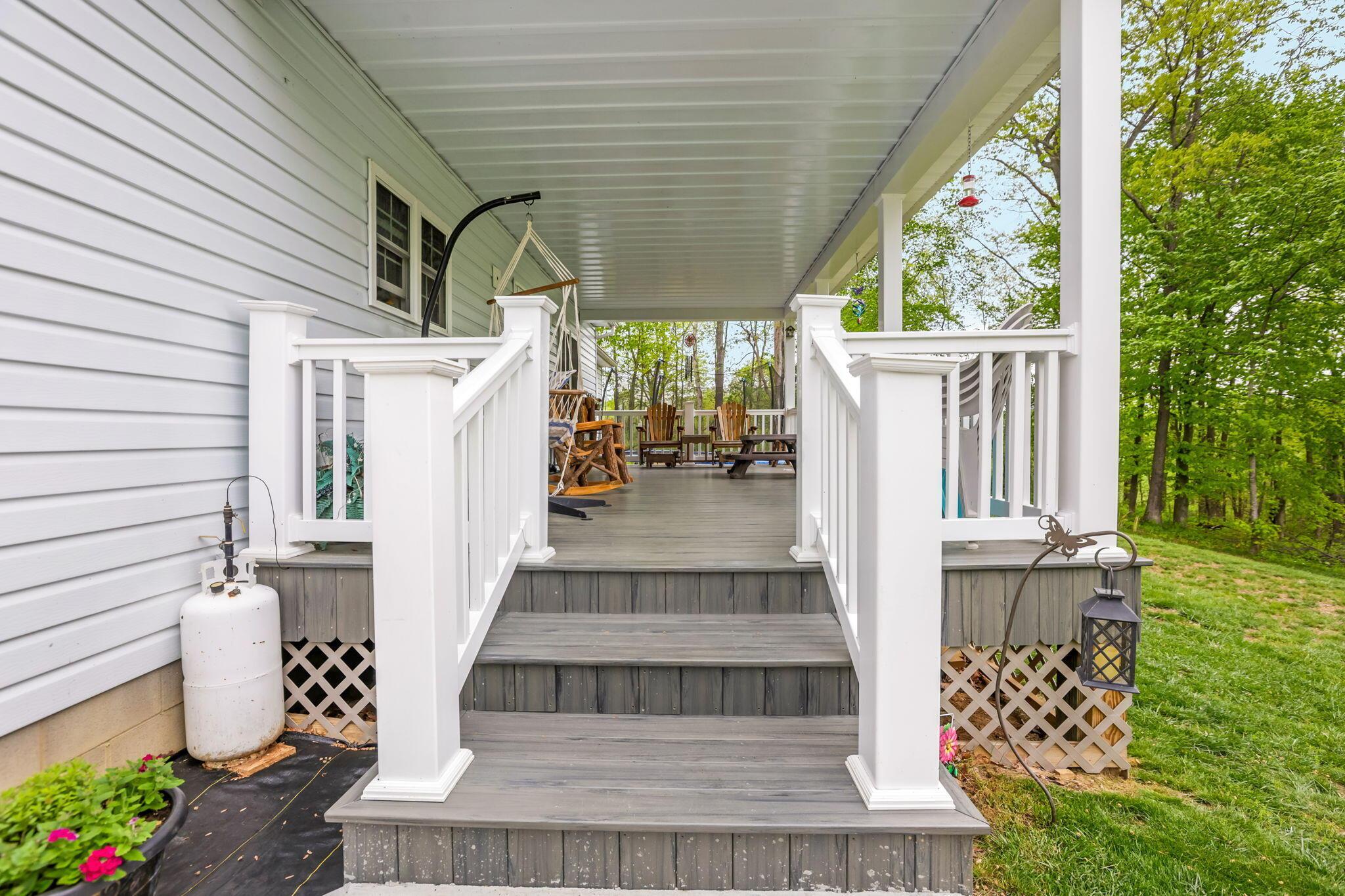 1150 Courtney Mccoy Road, Oak Hill, Ohio image 7