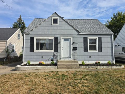 Photo of 1812 Audrey Road, Columbus, OH 43224 (MLS # 226000236)