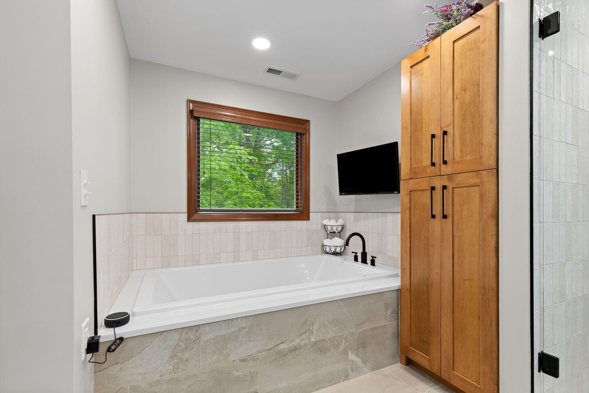 12443 Brook Forest Circle, Pickerington, Ohio image 42