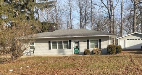 Photo of 9422 Buckeye Drive, Huntsville, OH 43324 (MLS # 225045233)