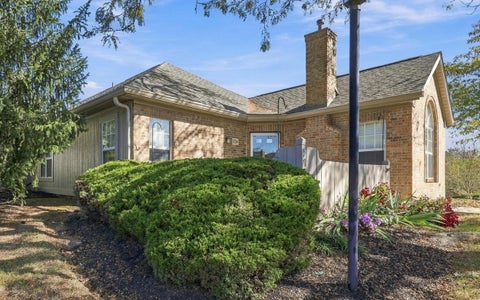 Tiny photo for 5734 Willow Lake Drive, Grove City, OH 43123 (MLS # 226039929)