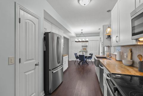 Tiny photo for 1080 Eberton Avenue, Blacklick, OH 43004 (MLS # 225039642)