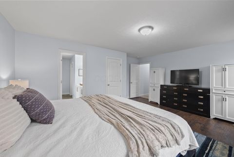 Tiny photo for 1080 Eberton Avenue, Blacklick, OH 43004 (MLS # 225039642)