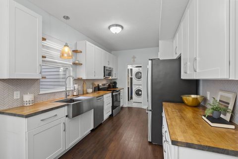 Tiny photo for 1080 Eberton Avenue, Blacklick, OH 43004 (MLS # 225039642)