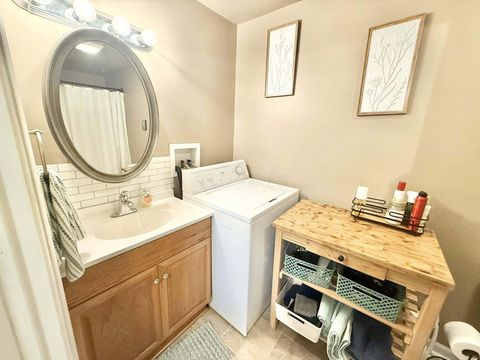 Tiny photo for 302 Chester Street, Mount Vernon, OH 43050 (MLS # 225045952)