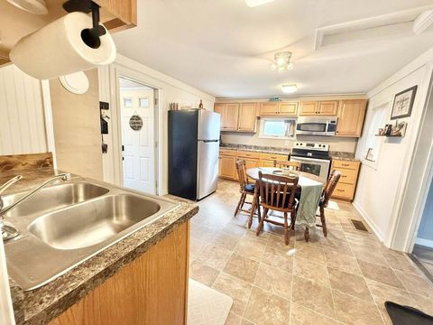 Tiny photo for 302 Chester Street, Mount Vernon, OH 43050 (MLS # 225045952)