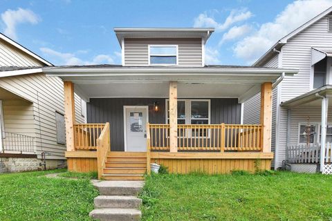 Photo of 448 S Warren Avenue, Columbus, OH 43204 (MLS # 225039054)