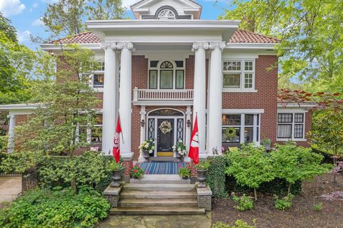 Photo of 2465 E Broad Street, Columbus, OH 43209 (MLS # 226005059)