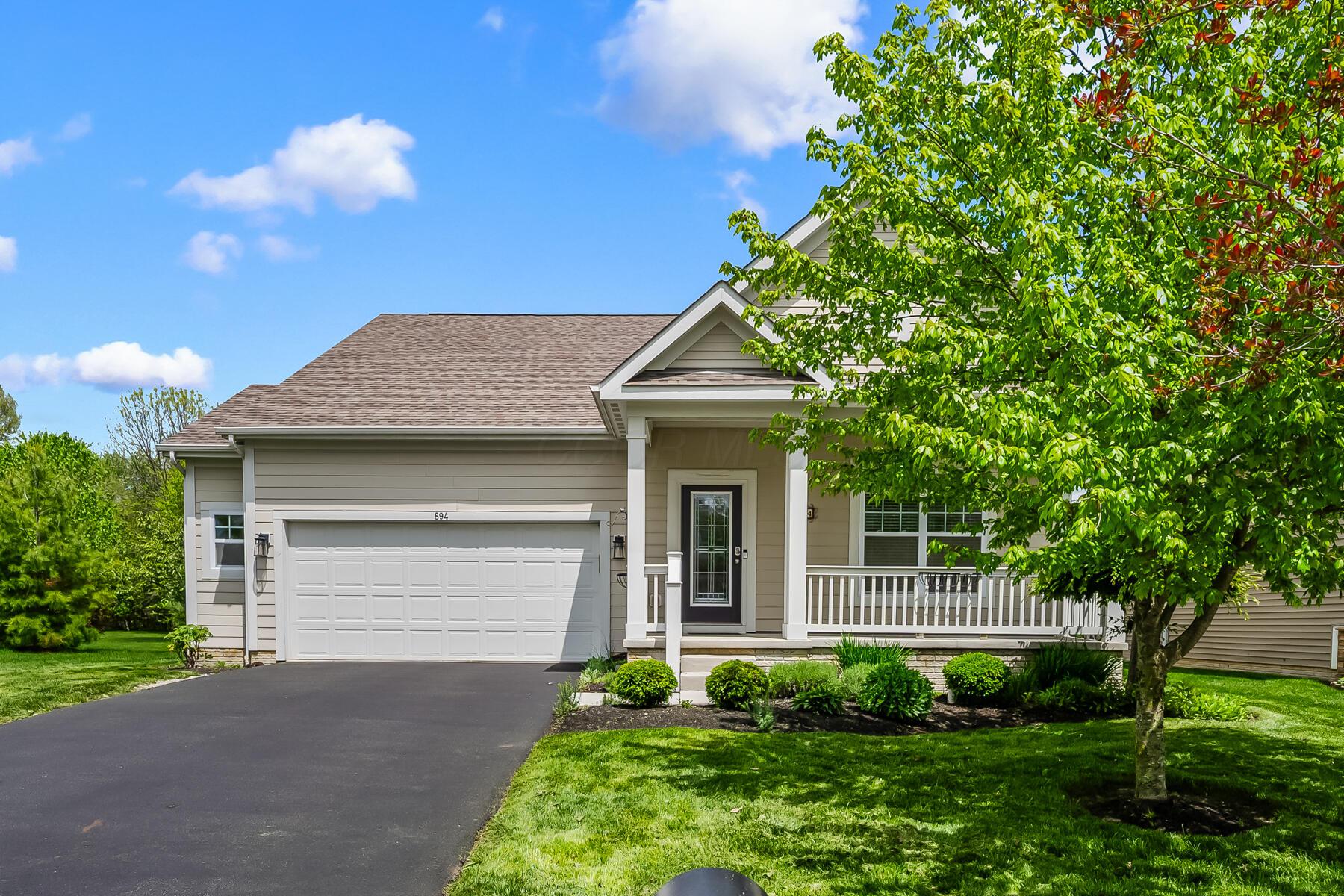 894 Broadview Chase Drive, Delaware, Ohio image 2