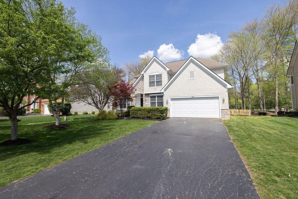 Photo of 374 Rosewood Court, Powell, OH 43065 (MLS # 226012703)