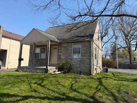 Photo of 826 S Yearling Road, Columbus, OH 43213 (MLS # 226011255)