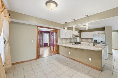 Tiny photo for 5660 Newington Drive, Hilliard, OH 43026 (MLS # 226003104)