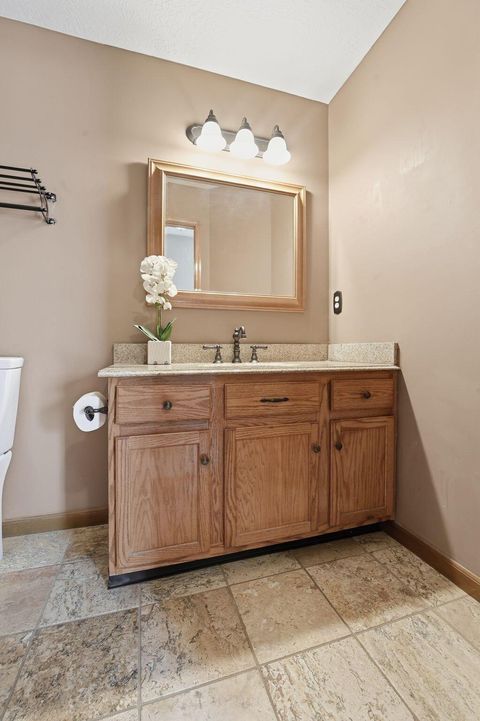 Tiny photo for 5660 Newington Drive, Hilliard, OH 43026 (MLS # 226003104)