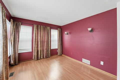 Tiny photo for 5660 Newington Drive, Hilliard, OH 43026 (MLS # 226003104)