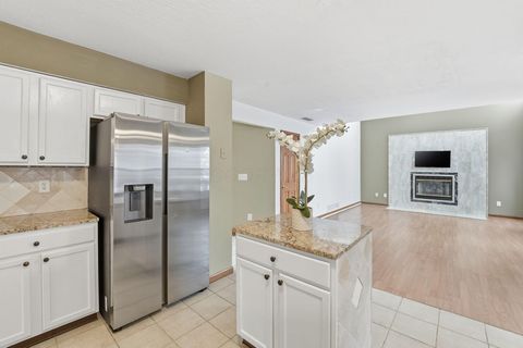 Tiny photo for 5660 Newington Drive, Hilliard, OH 43026 (MLS # 226003104)