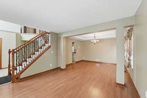 Tiny photo for 5660 Newington Drive, Hilliard, OH 43026 (MLS # 226003104)