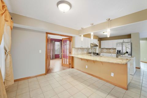 Tiny photo for 5660 Newington Drive, Hilliard, OH 43026 (MLS # 226003104)