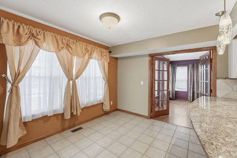 Tiny photo for 5660 Newington Drive, Hilliard, OH 43026 (MLS # 226003104)