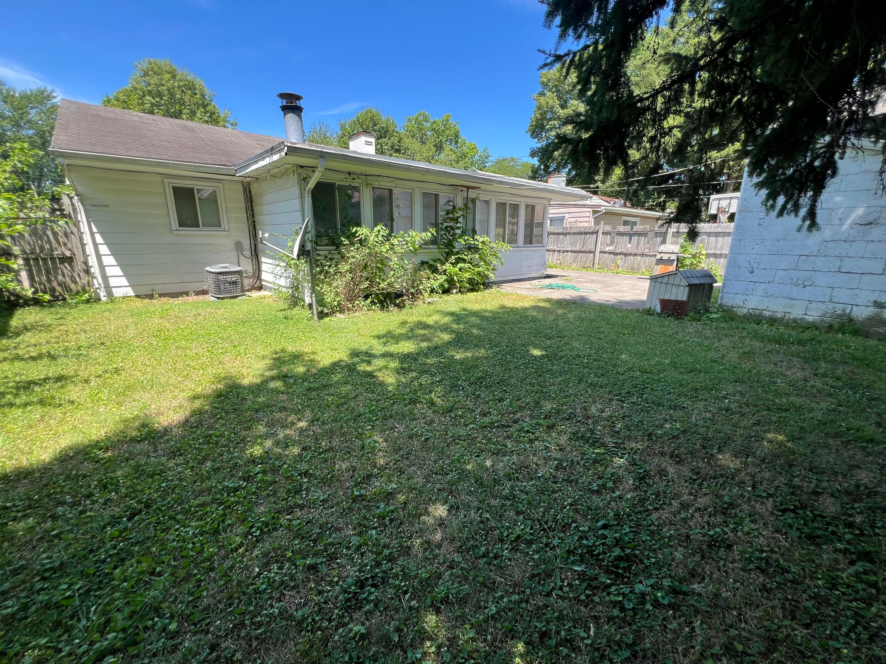 1054 S Hampton Road, Columbus, Ohio image 6