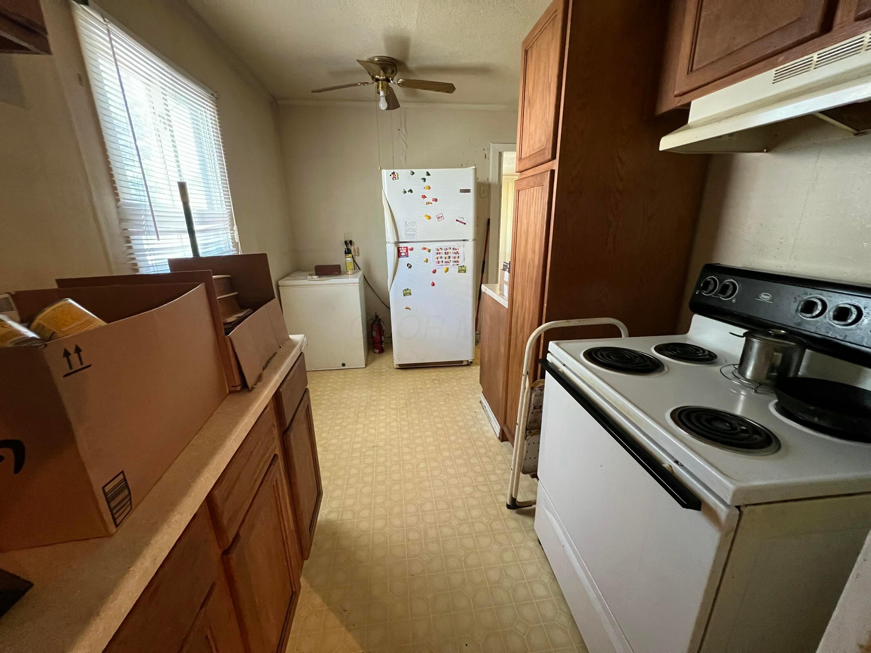 1054 S Hampton Road, Columbus, Ohio image 11