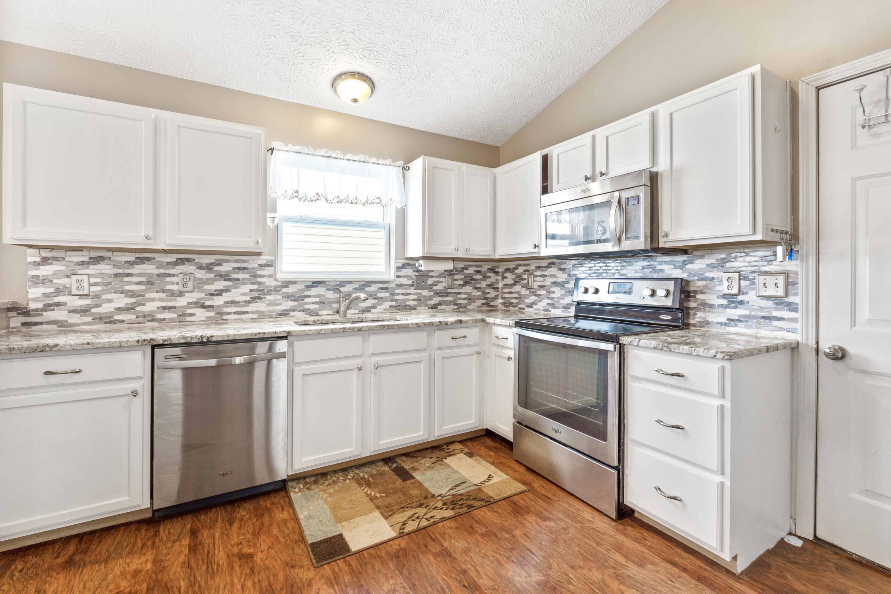 3962 Genteel Drive, Grove City, Ohio image 13