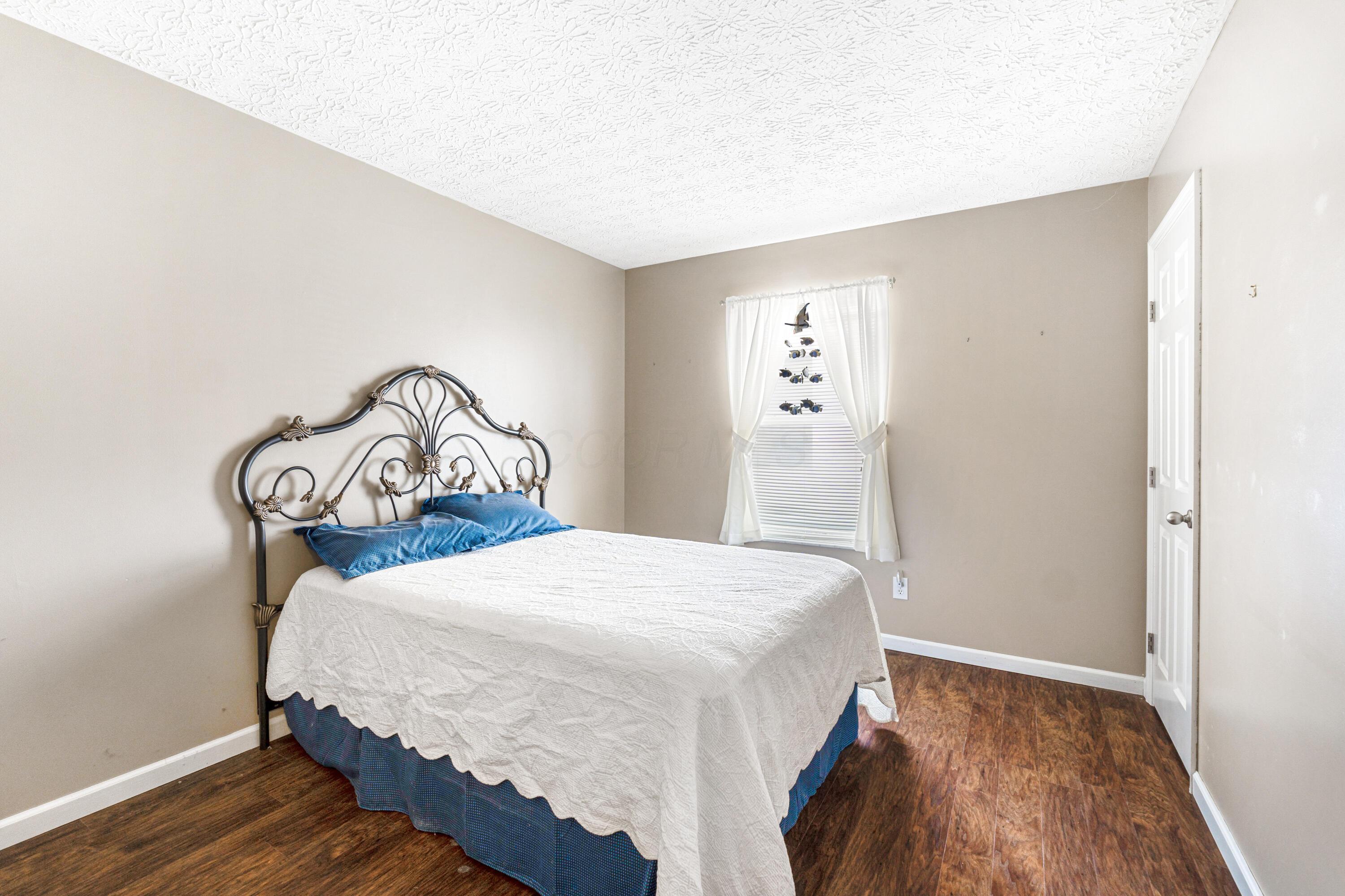 3962 Genteel Drive, Grove City, Ohio image 22