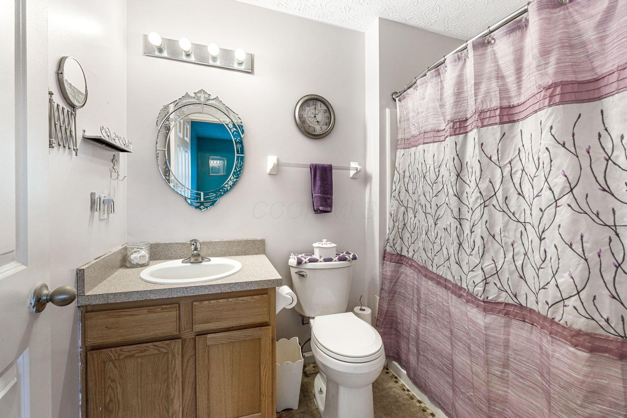 3962 Genteel Drive, Grove City, Ohio image 31