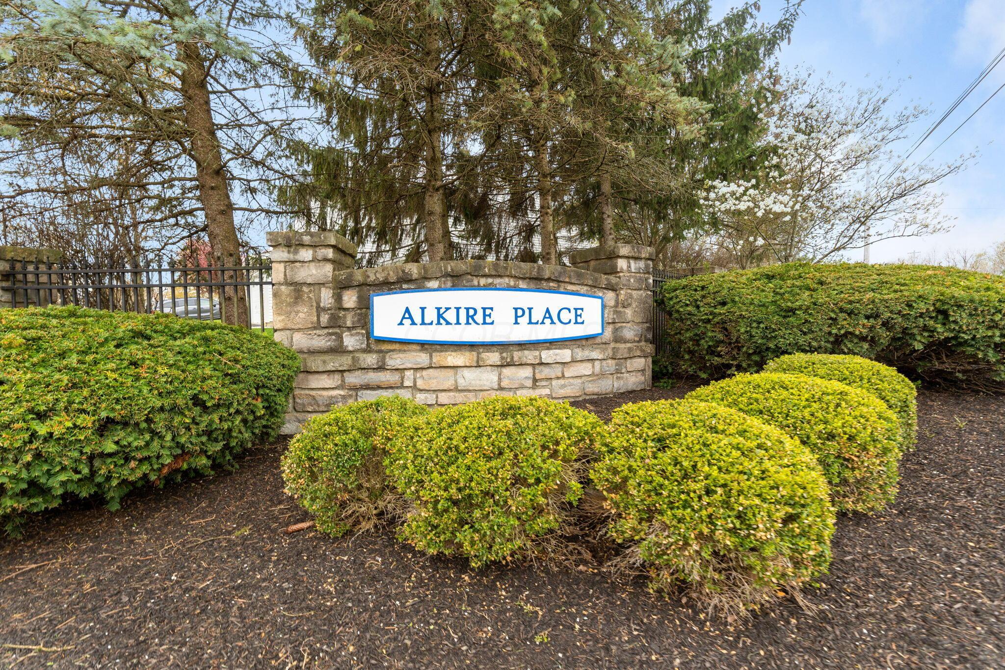 3962 Genteel Drive, Grove City, Ohio image 3