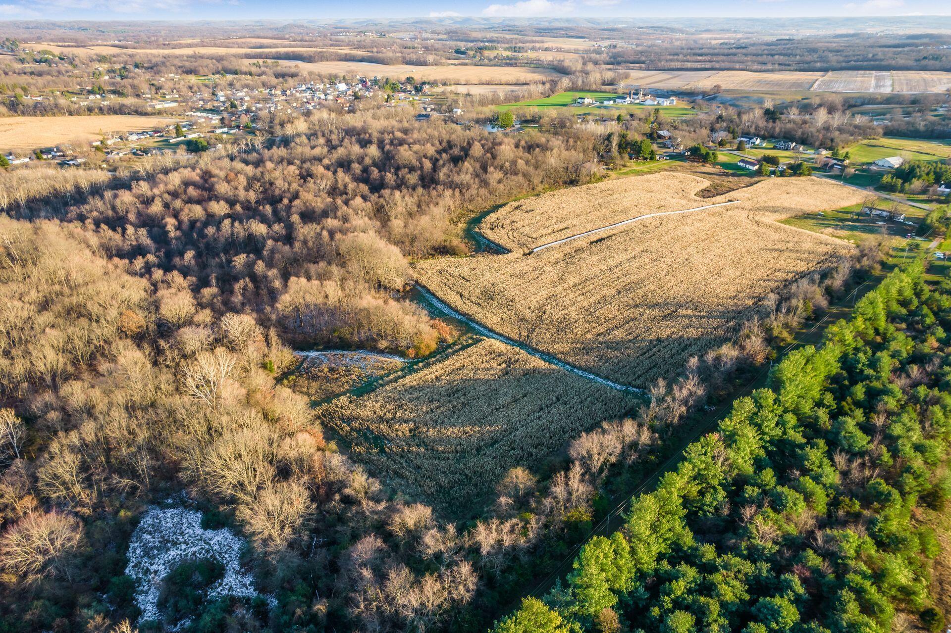 9010 Tarlton Road, Stoutsville, Ohio image 1
