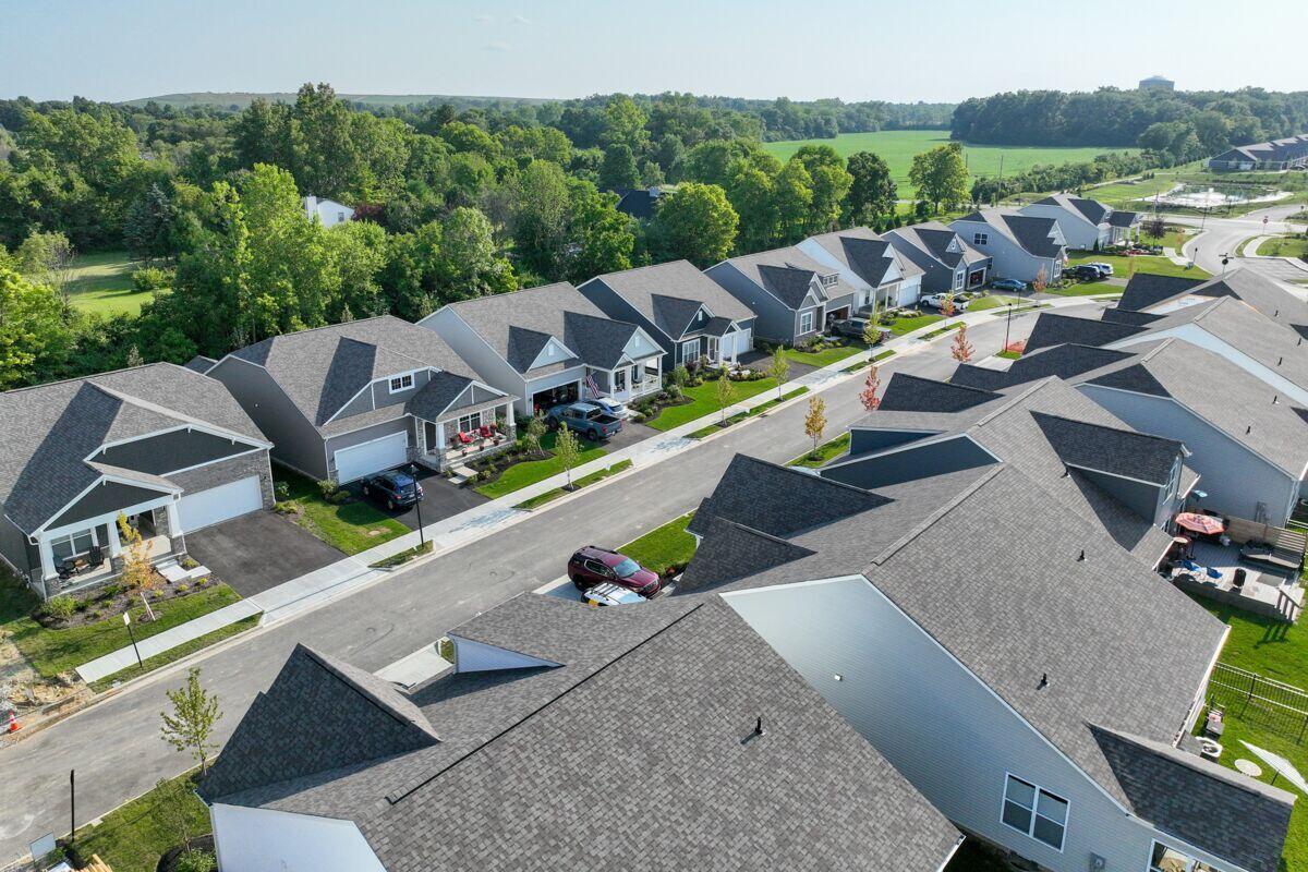 2989 Darby Downs Road, Grove City, Ohio image 15