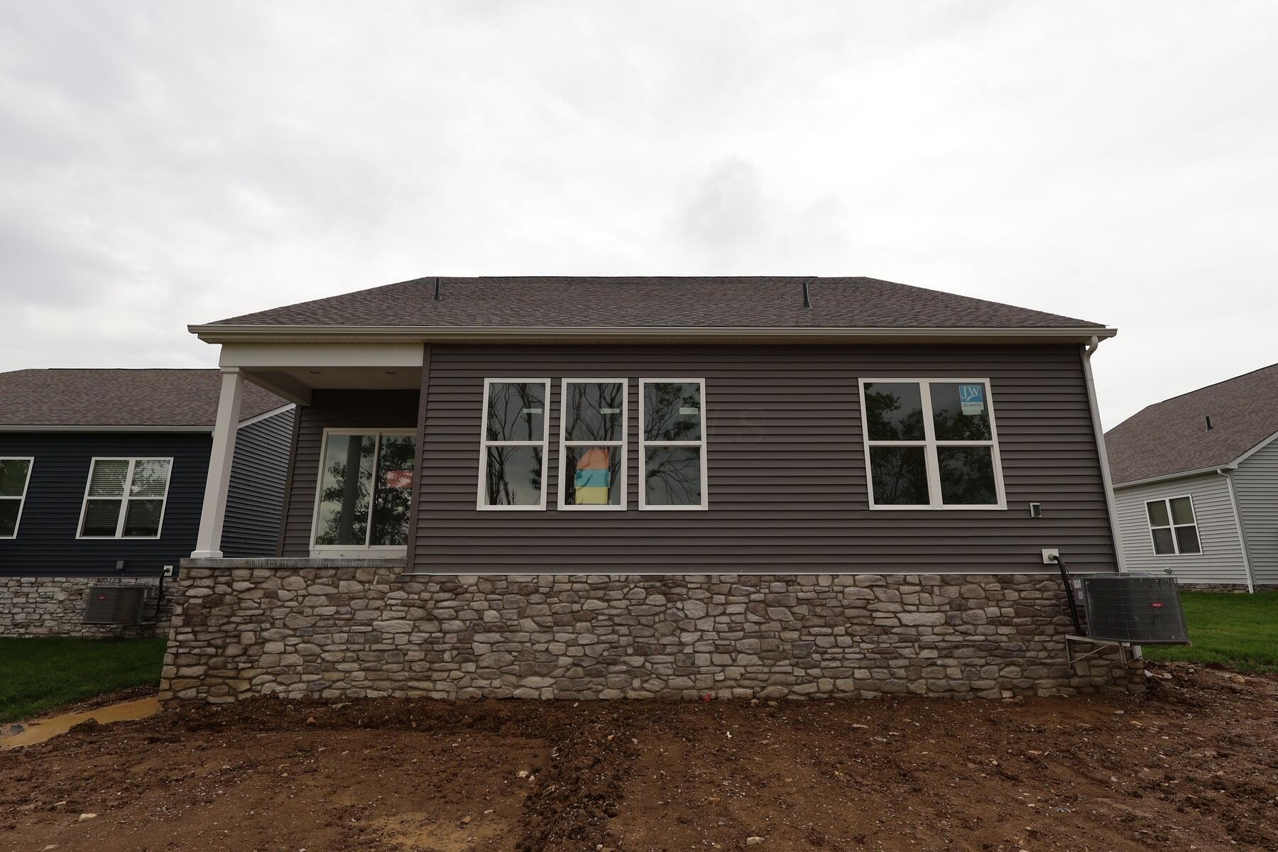 2989 Darby Downs Road, Grove City, Ohio image 11