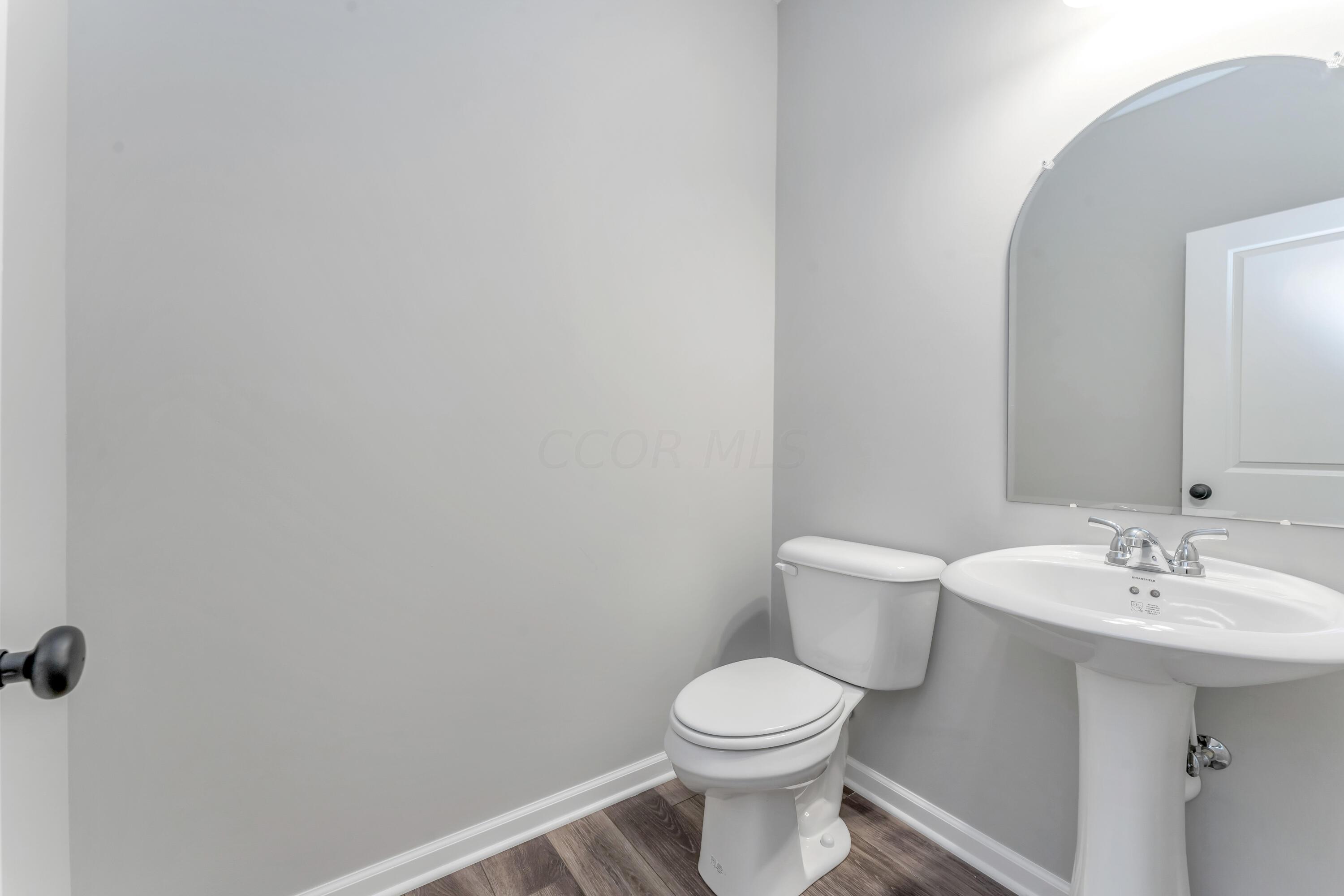 1684 Withers Grove Loop, Grove City, Ohio image 11